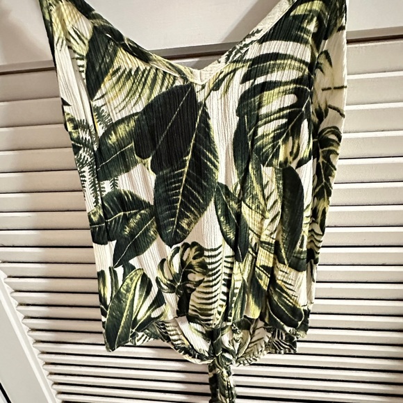 H&M Tropical themed crop top - Picture 2 of 5